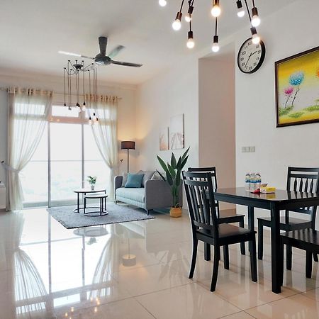 Delight Homestay Twin Galaxy Johor Bahru Ngoại thất bức ảnh